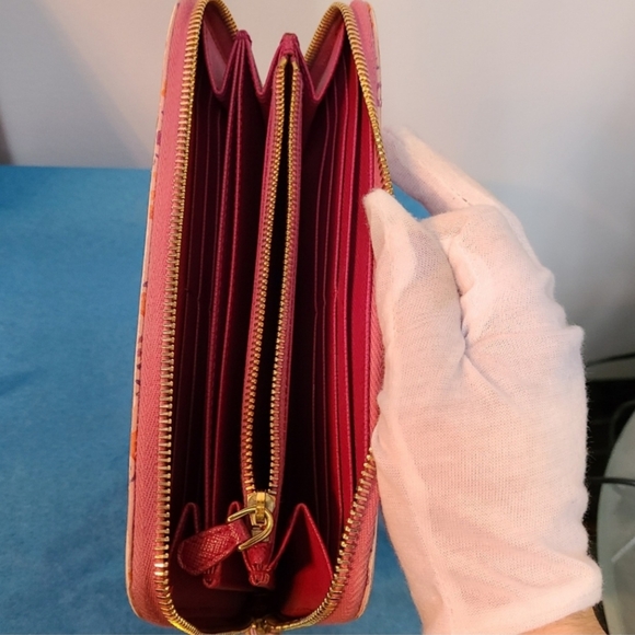 AUTHENTIC PRADA FLORAL LONG WALLET EUC - Picture 11 of 16